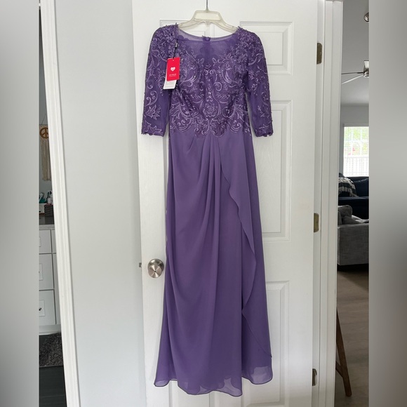 JJ’s House Mother of Bride Dress - Picture 2 of 7